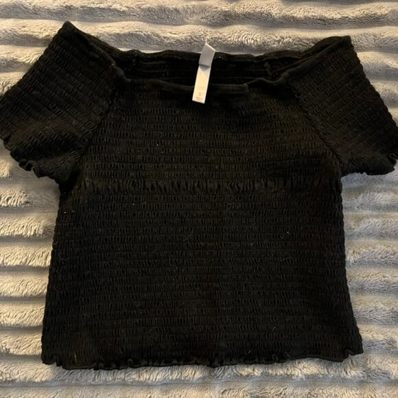 Target Xhilaration, crop top off-shoulder, size S; black - Picture 1 of 1